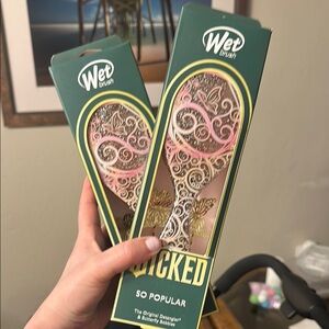 Wet Brush Wicked So Popular Hairbrush Set